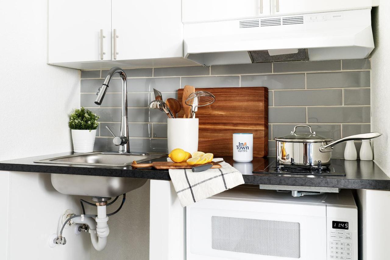 Intown Suites Extended Stay Atlanta Ga - Roswell Alpharetta エクステリア 写真